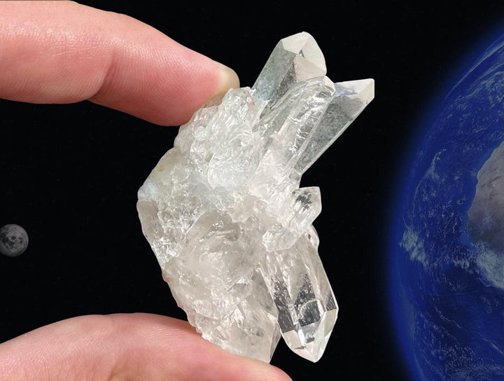 "LITTLE LIGHTNING" Quartz Crystal Cluster Very High Quality