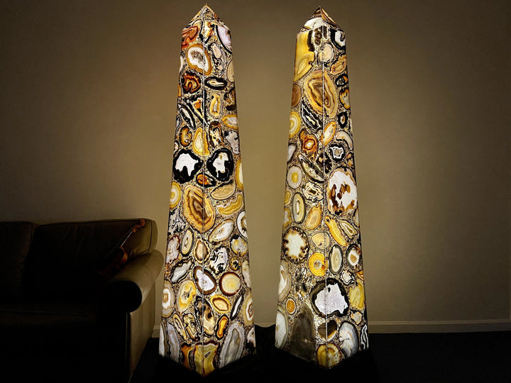 Luminous Agate Obelisk Lamp